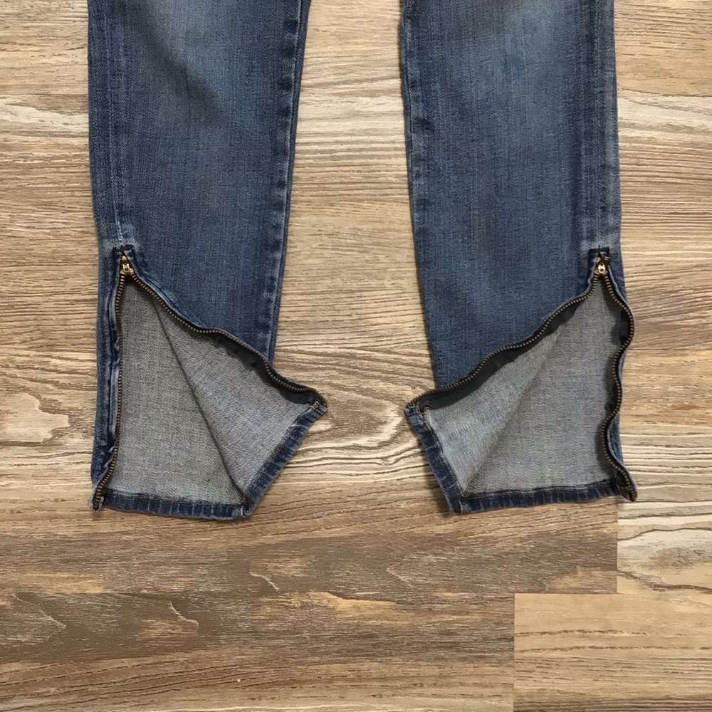 J Brand Low Rise Capri Zip Hem Medium Rinse 25 - Picture 5 of 14